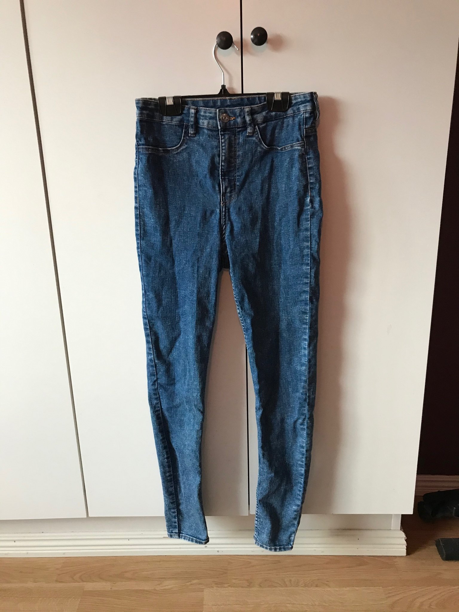 Stretchiga jeans med hög midja