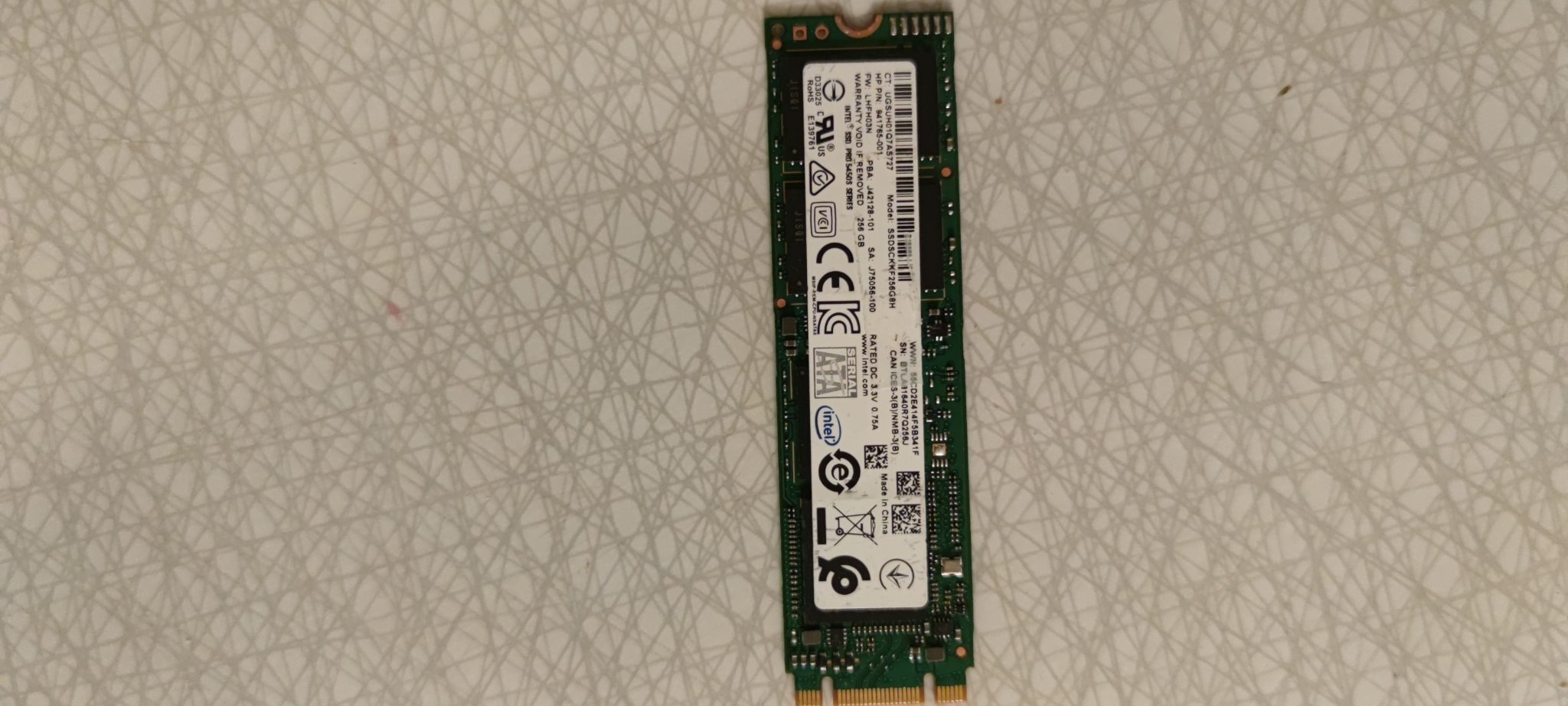 Intel ssd ssdsckkf256gbh (437482300) ᐈ Köp på Tradera