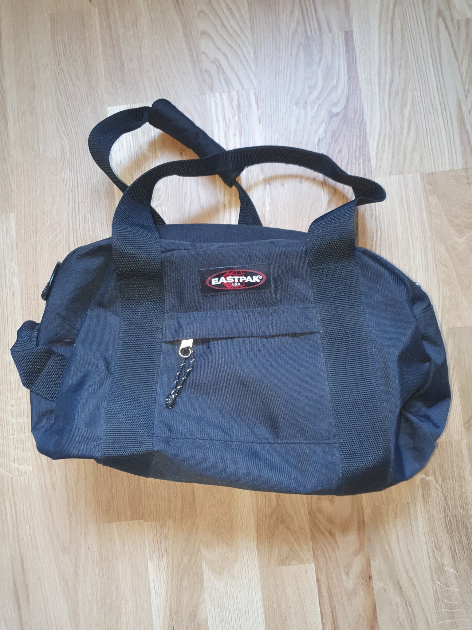 eastpak vattentät väska eastpak vattentät väska