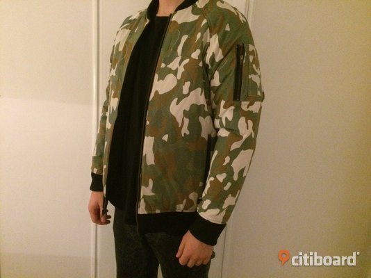 NY Vändbar,fodrad bomberjacka jacka,jacket från Somewear svart eller camouflage NY Vändbar,fodrad bomberjacka jacka,jacket från Somewear svart eller camouflage