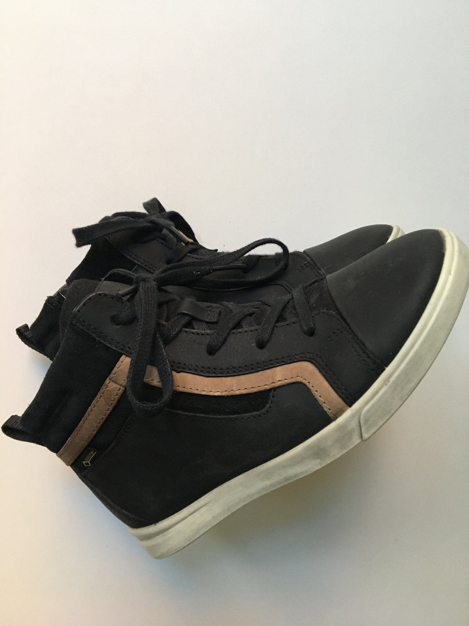 ecco 33