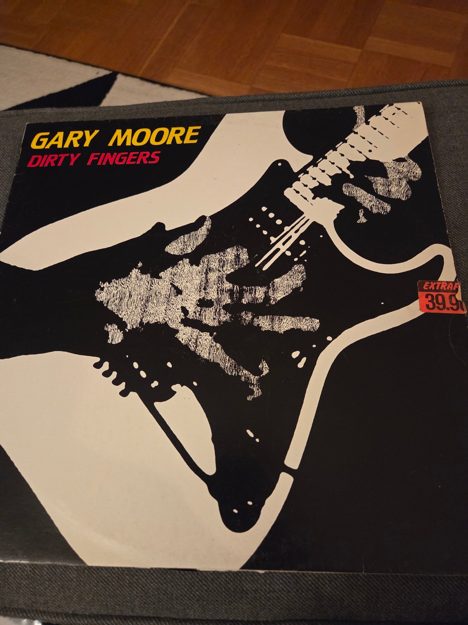 Se produkter som liknar Gary Moore - Dirty Fingers - .. på Tradera