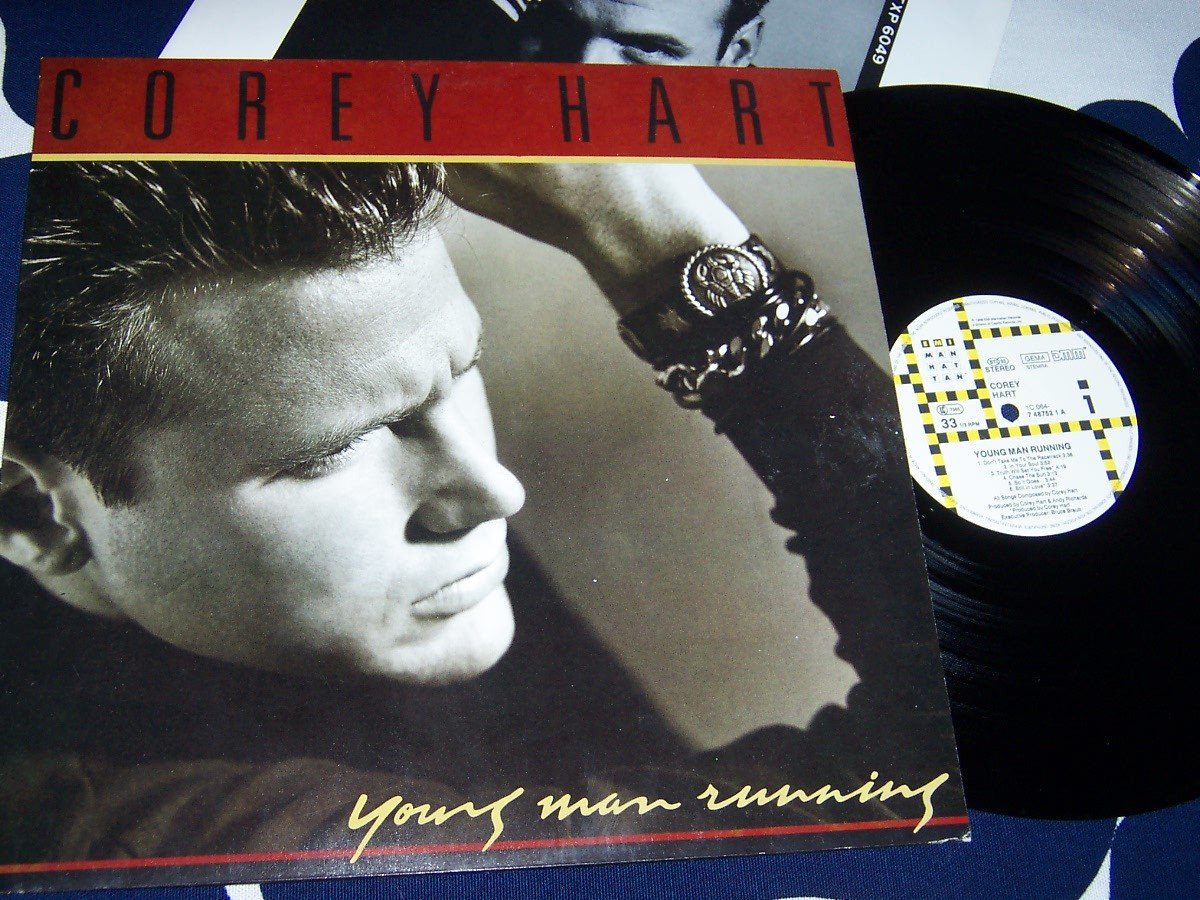 COREY HART YOUNG MAN RUNNING LP 1988 Köp på Tradera (554896487)