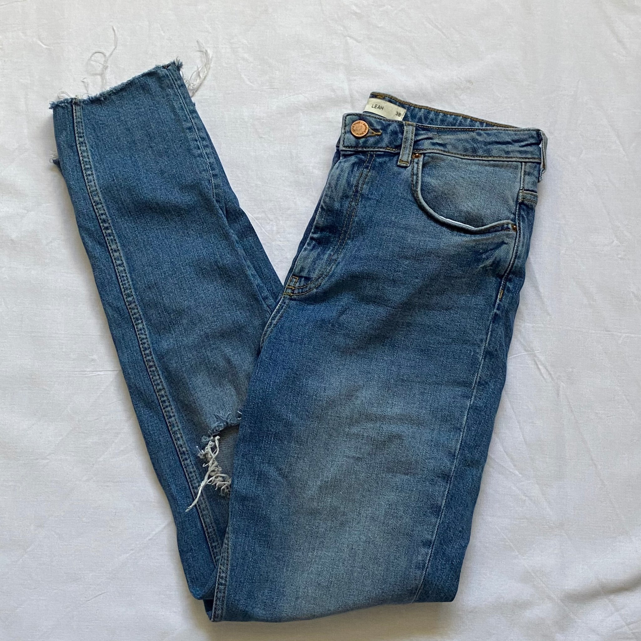 leah slim mom jeans