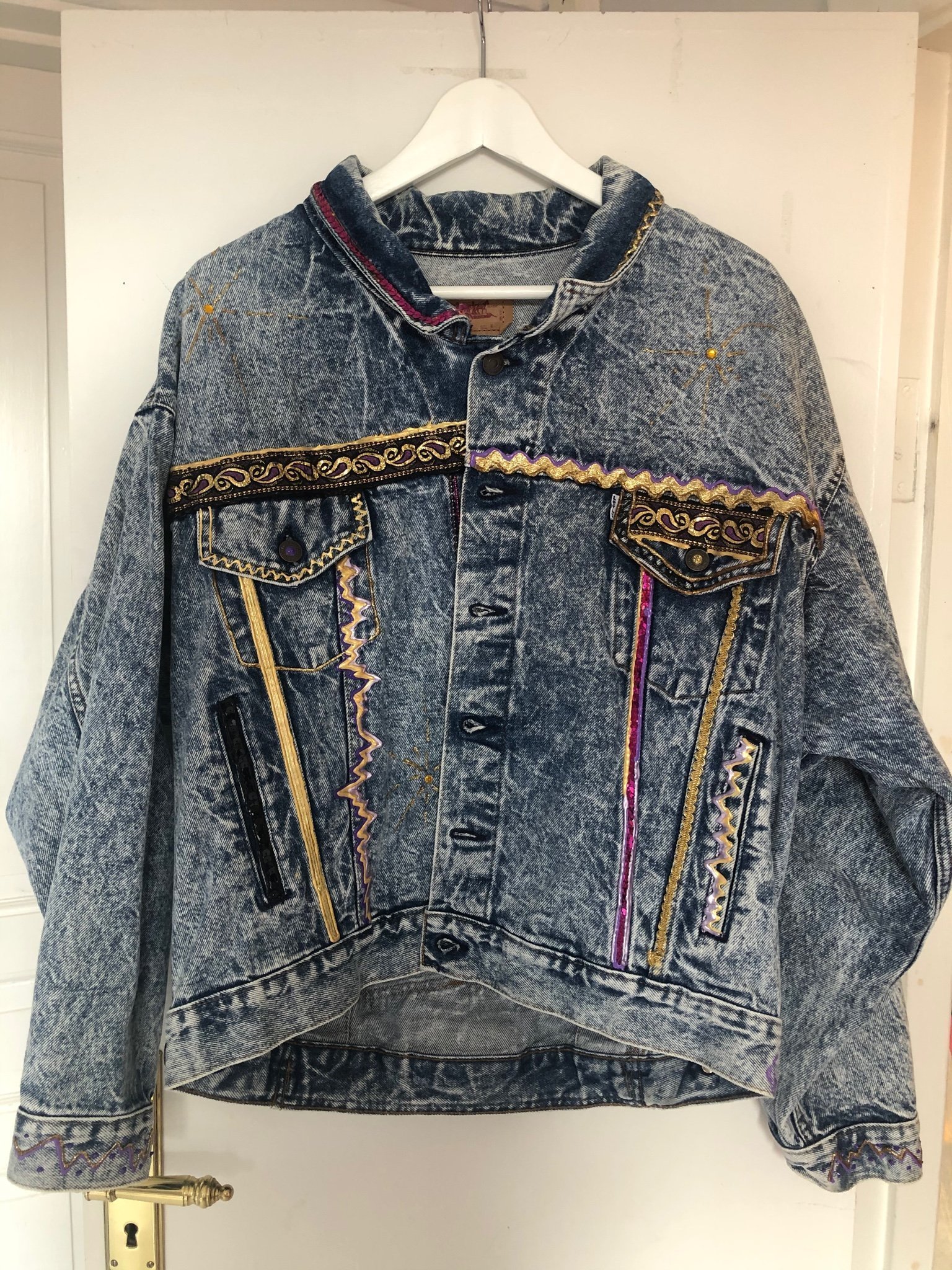 Vintage Levi’s Jeansjacka stl. M Nefertiti-motiv från USA