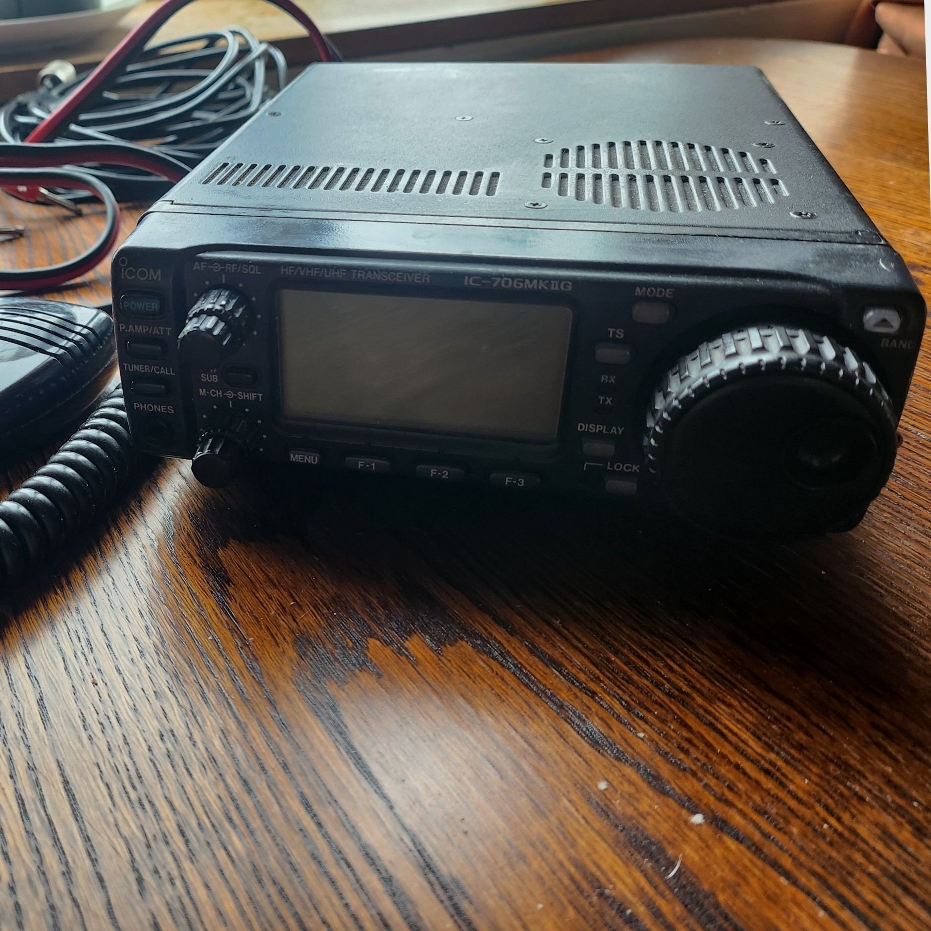 Se produkter som liknar IC706 Mark II G på Tradera (626850257)