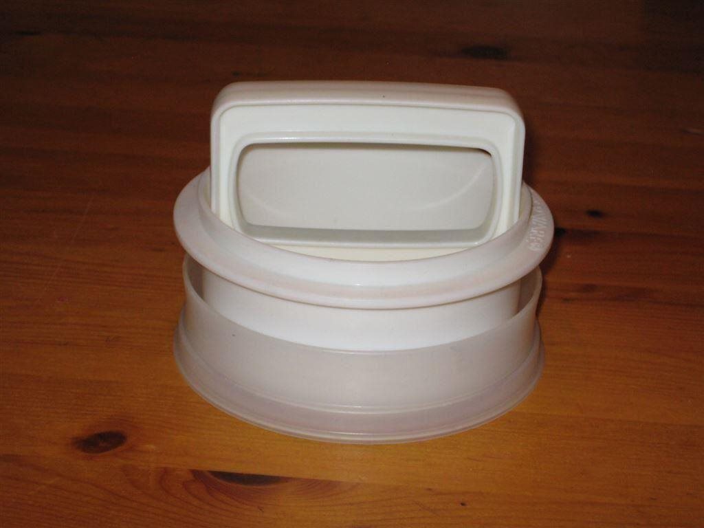 Tupperware hamburgerpress
