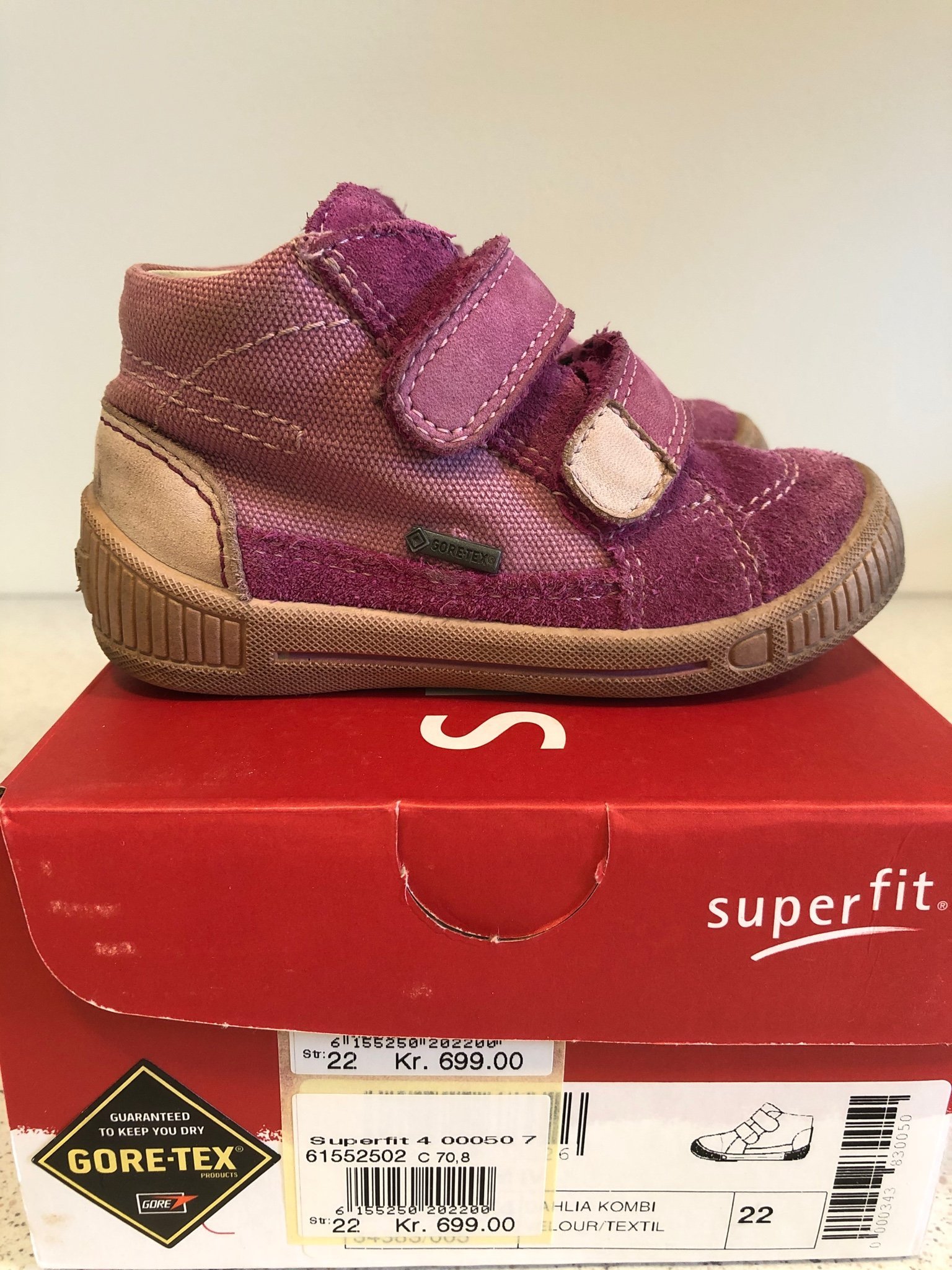 Superfit Gore tex i storlek 22 Superfit Gore tex i storlek 22