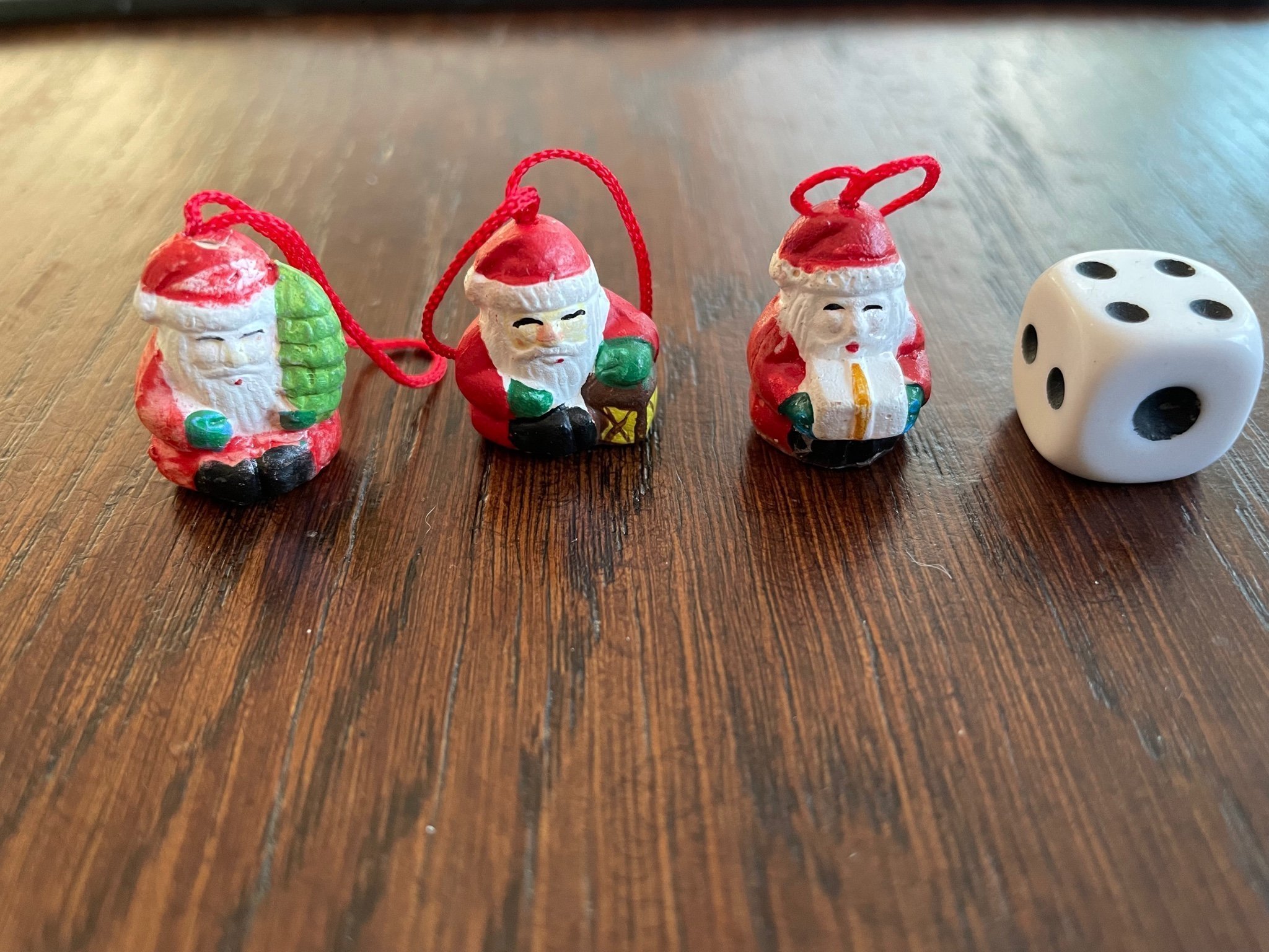 Små tomtar dekoration jul julpynt tomte paket Köp på Tradera (563692775)