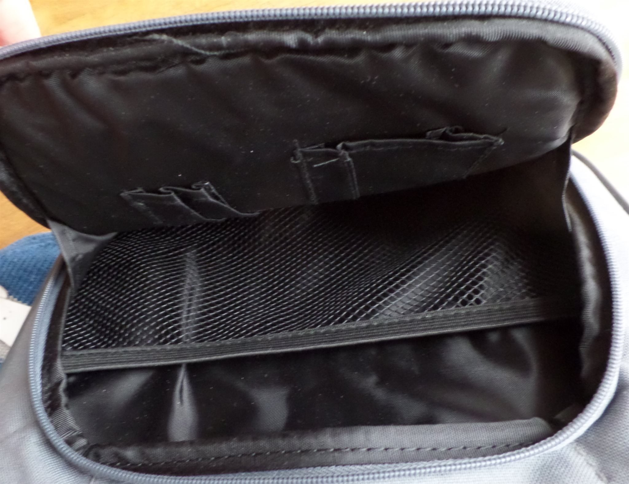 liten smidig vadderad Dator LaptopVÄSKA 23x31x5.. (359060945 liten smidig vadderad Dator LaptopVÄSKA 23x31x5.. (359060945