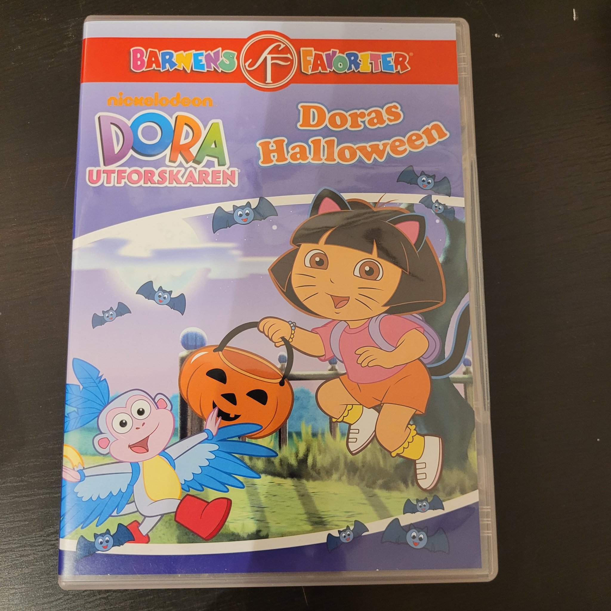 DORA UTFORSKAREN DORAS HALLOWEEN / DVD / SVENS.. Köp på Tradera