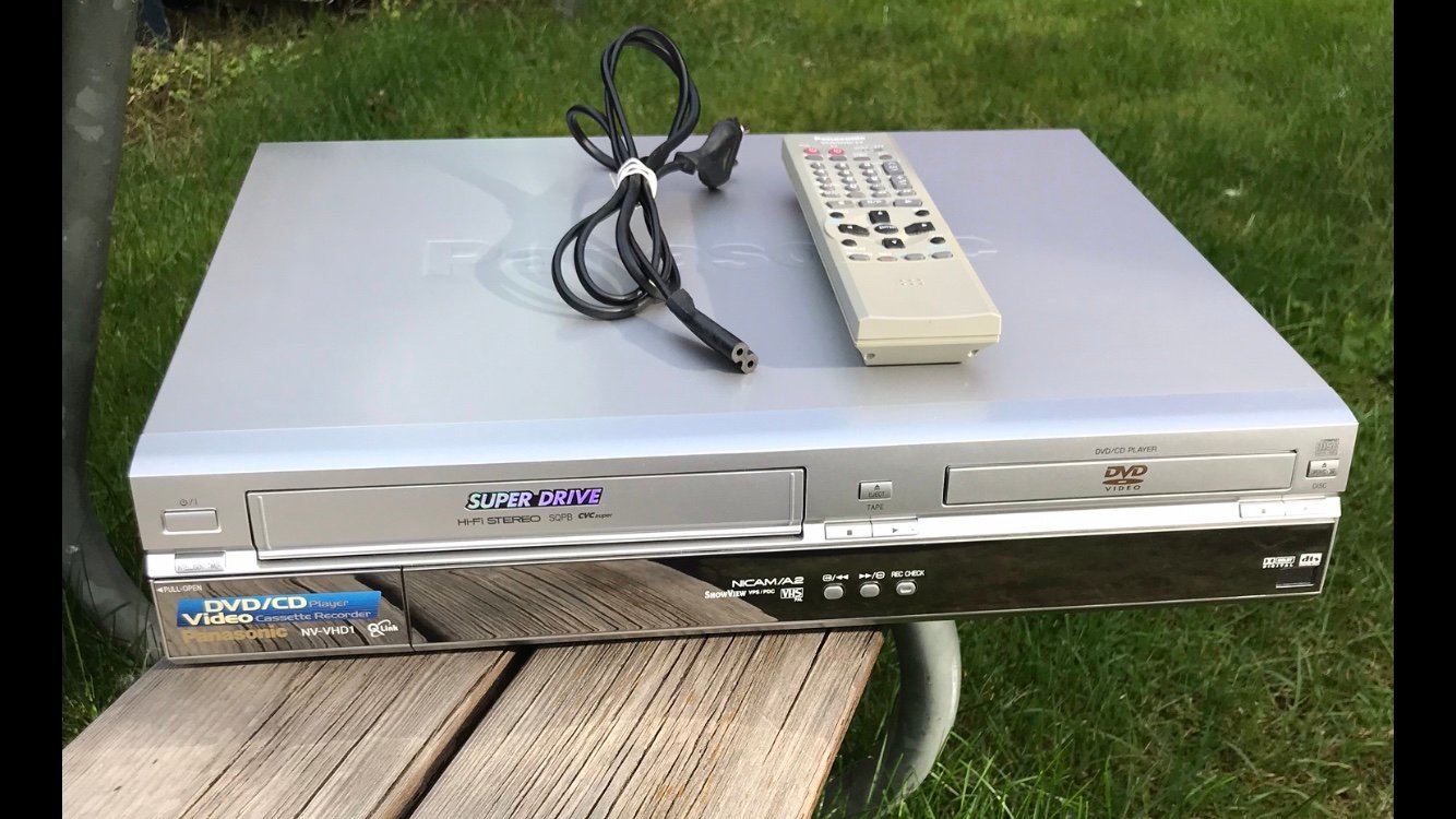 Panasonic NVVHD1 DVD och VHS spelare Med fjärr.. (418596636) ᐈ Köp på