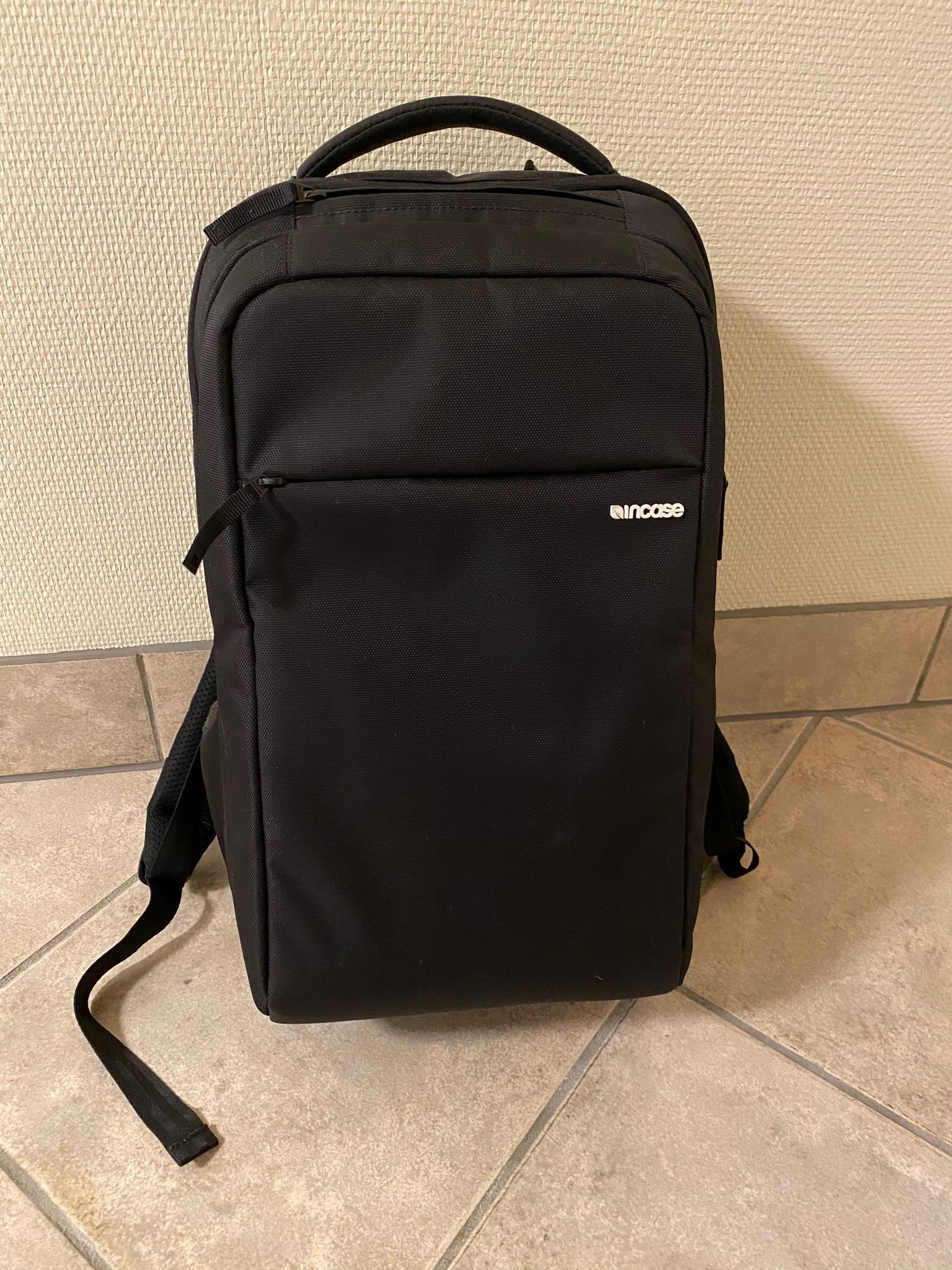 Incase Icon MacBook ryggsäck i nyskick (380585638) ᐈ Köp på Incase Icon MacBook ryggsäck i nyskick (380585638) ᐈ Köp på