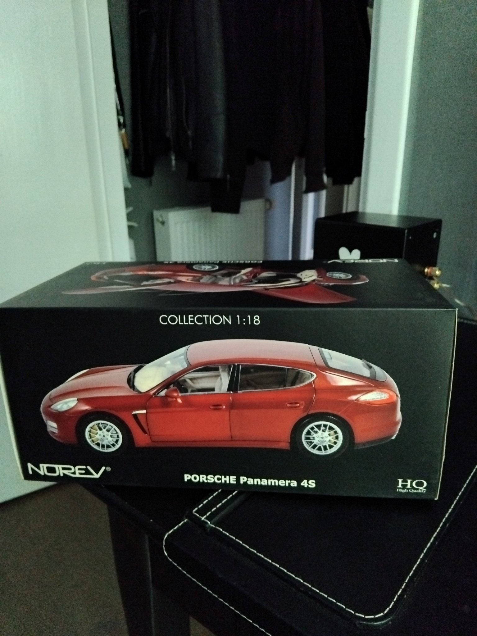 Norev Porsche Panamera 4S Collection 1:18 HQ | Köp på Tradera