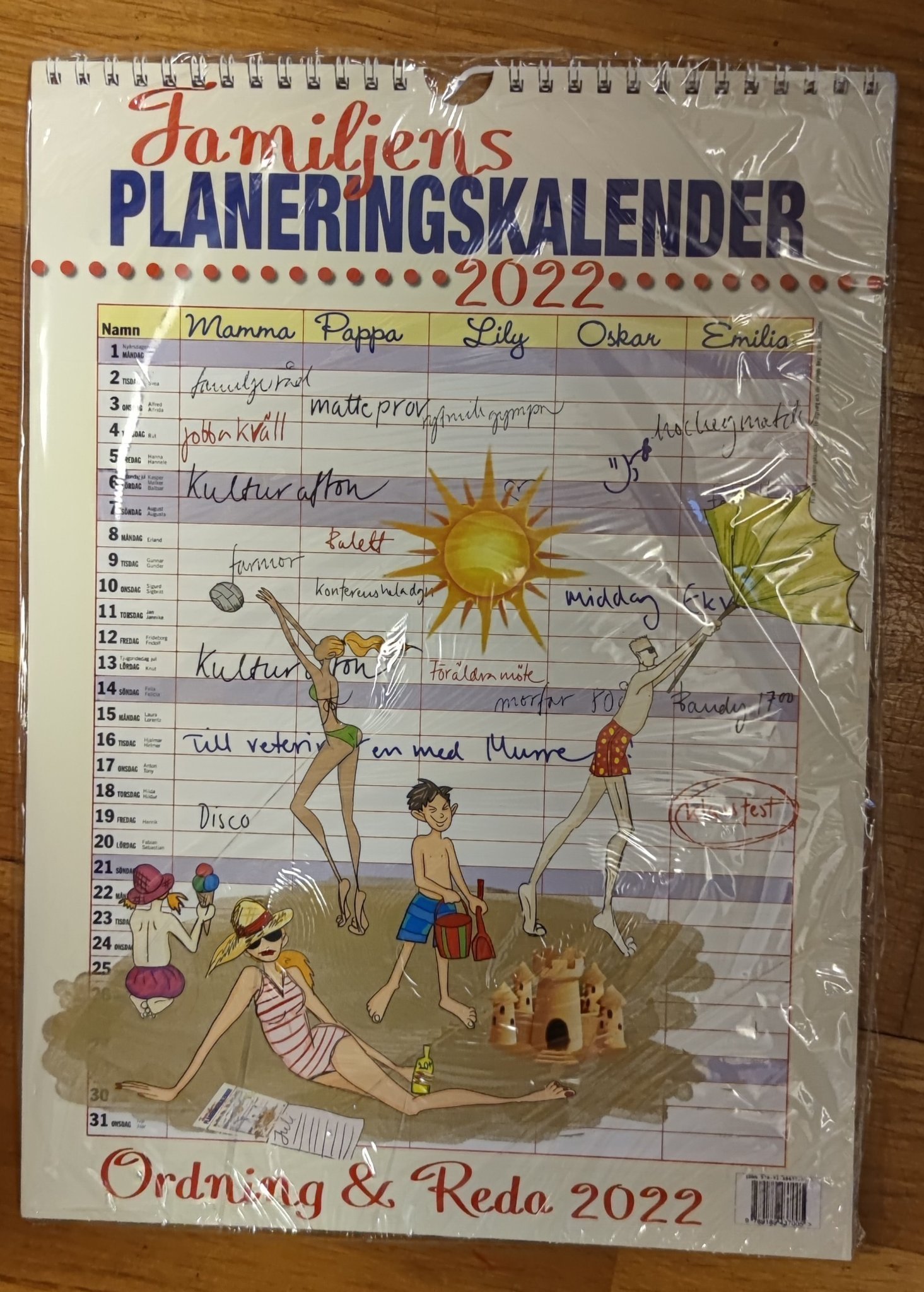 Se produkter som liknar Familjens Planeringskalender .. på Tradera