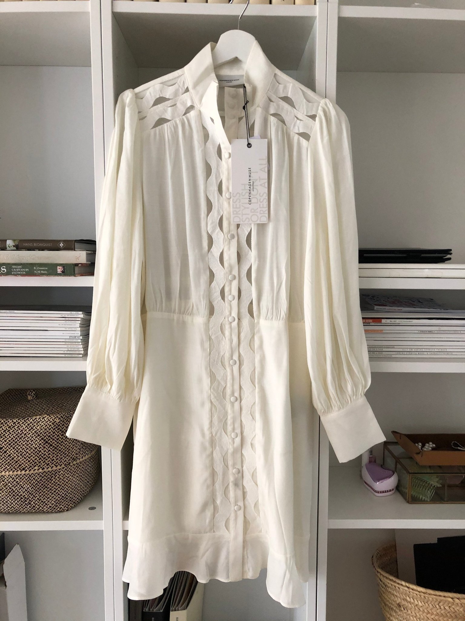 Copenhagen muse vit klänning helt ny strlk M (410210270) ᐈ Copenhagen muse vit klänning helt ny strlk M (410210270) ᐈ