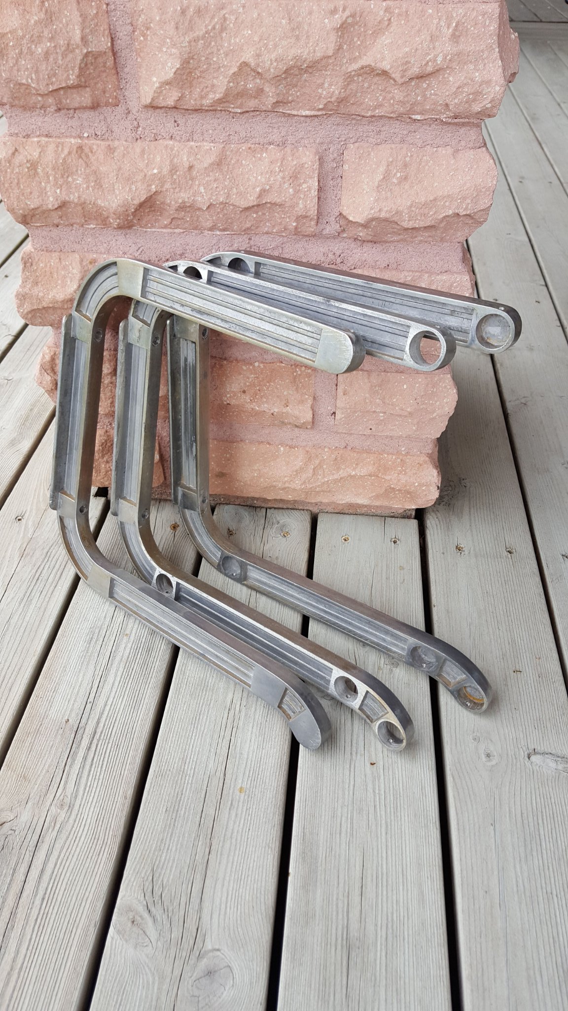 delar till RETRO hatthylla aluminium