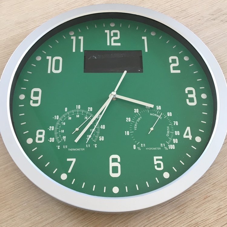Vägg Klocka diameter 37 cm med thermometer och hygrometer