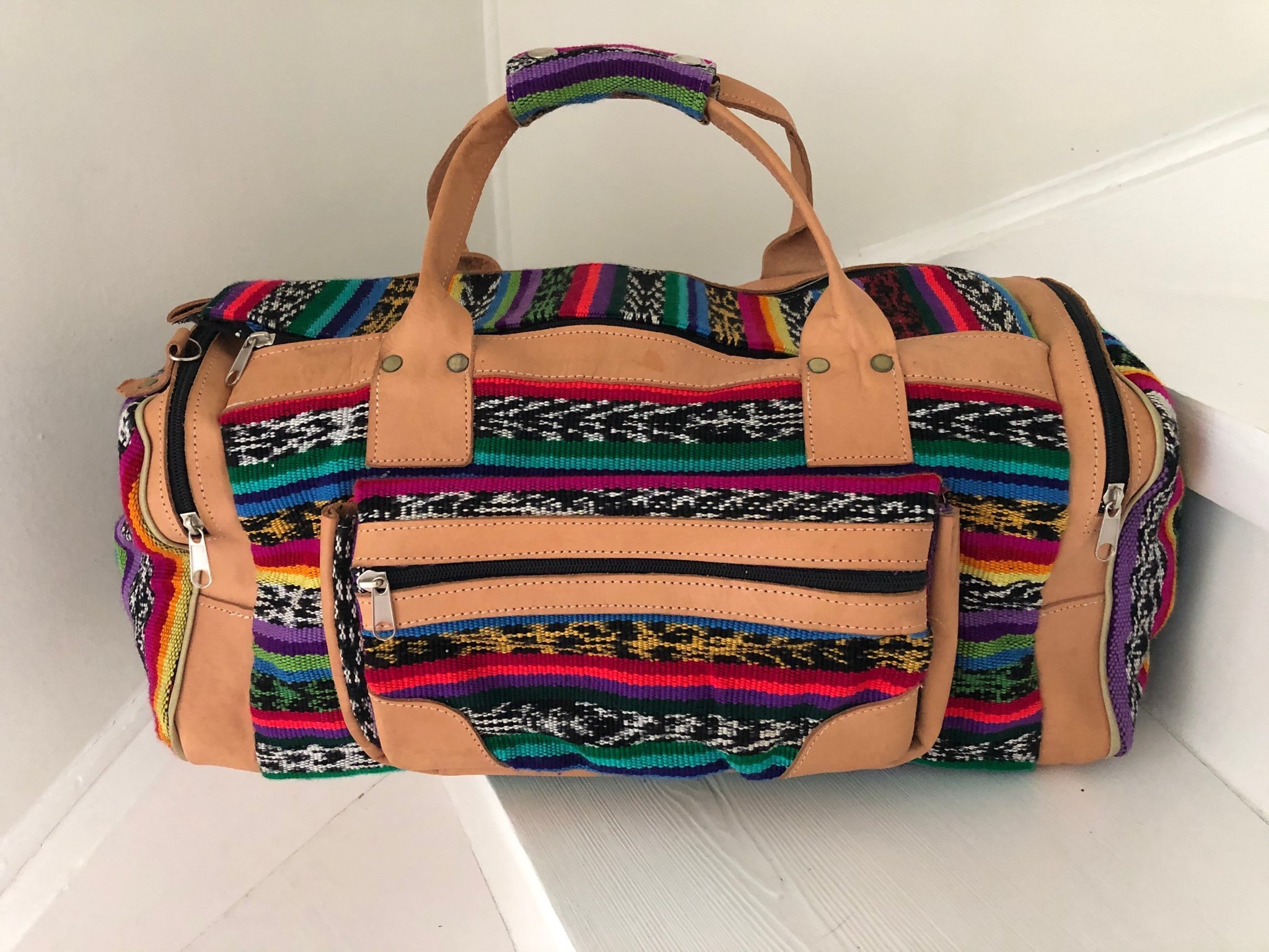 Väska bag trunk weekend läder skinn tyg färg natur naturläder hippie boho
