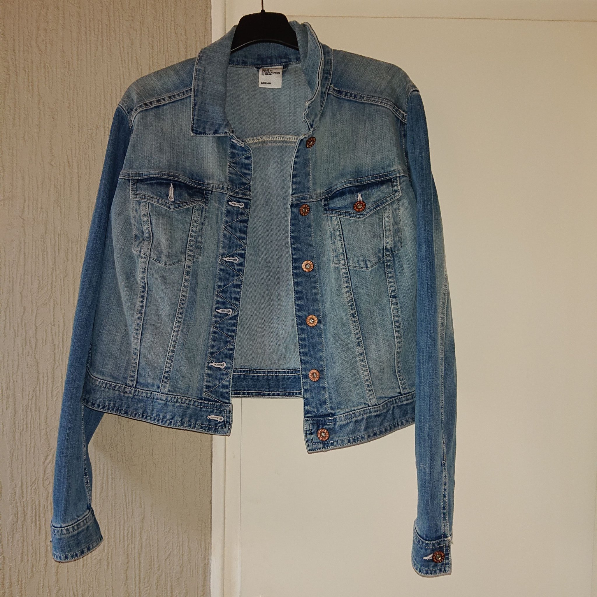 Jeansjacka storlek 44 (407813331) ᐈ Köp på Tradera Jeansjacka storlek 44 (407813331) ᐈ Köp på Tradera