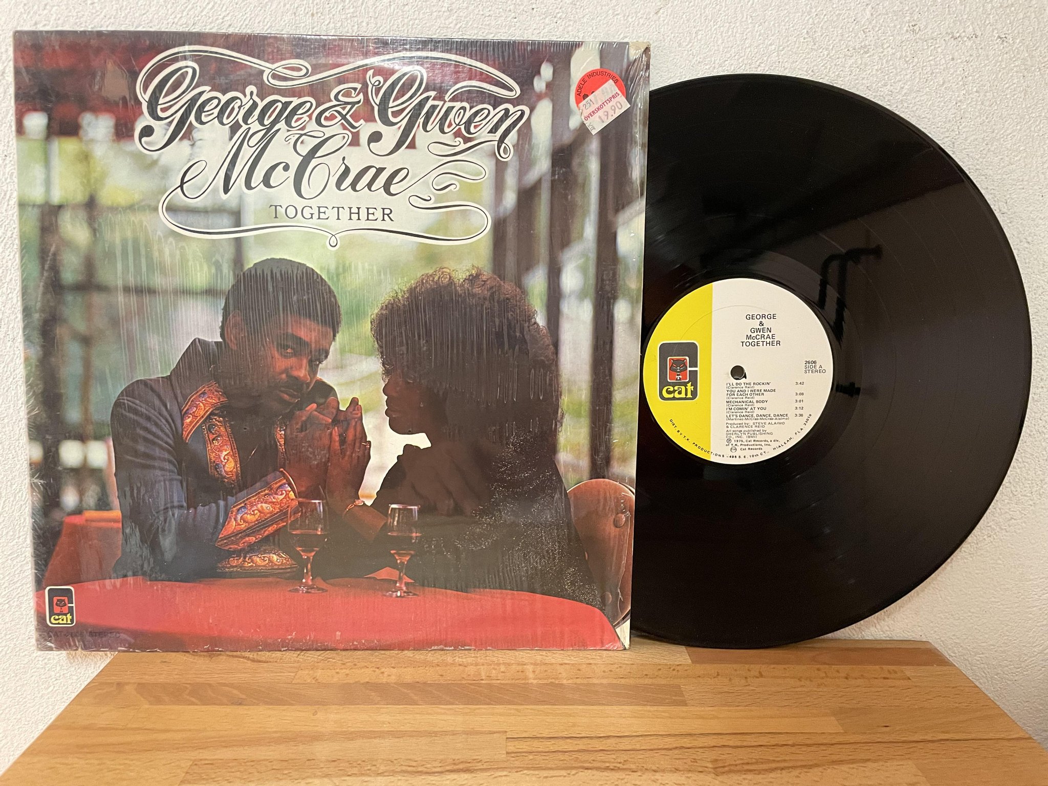 Se produkter som liknar & GWEN MCCRAE TOGETHER på Tradera