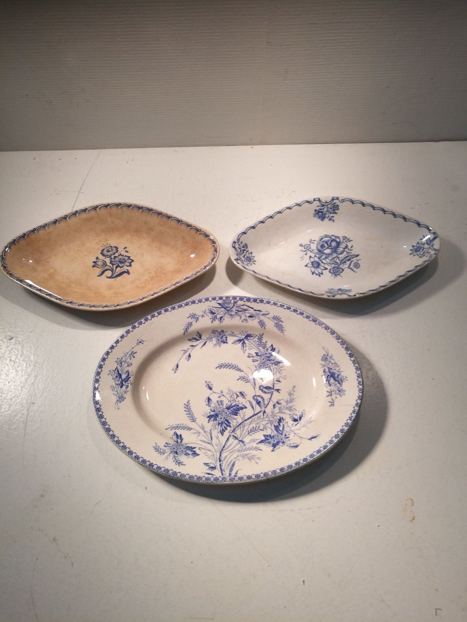 3 st fat / assietter, GUSTAVSBERG ( porslin)