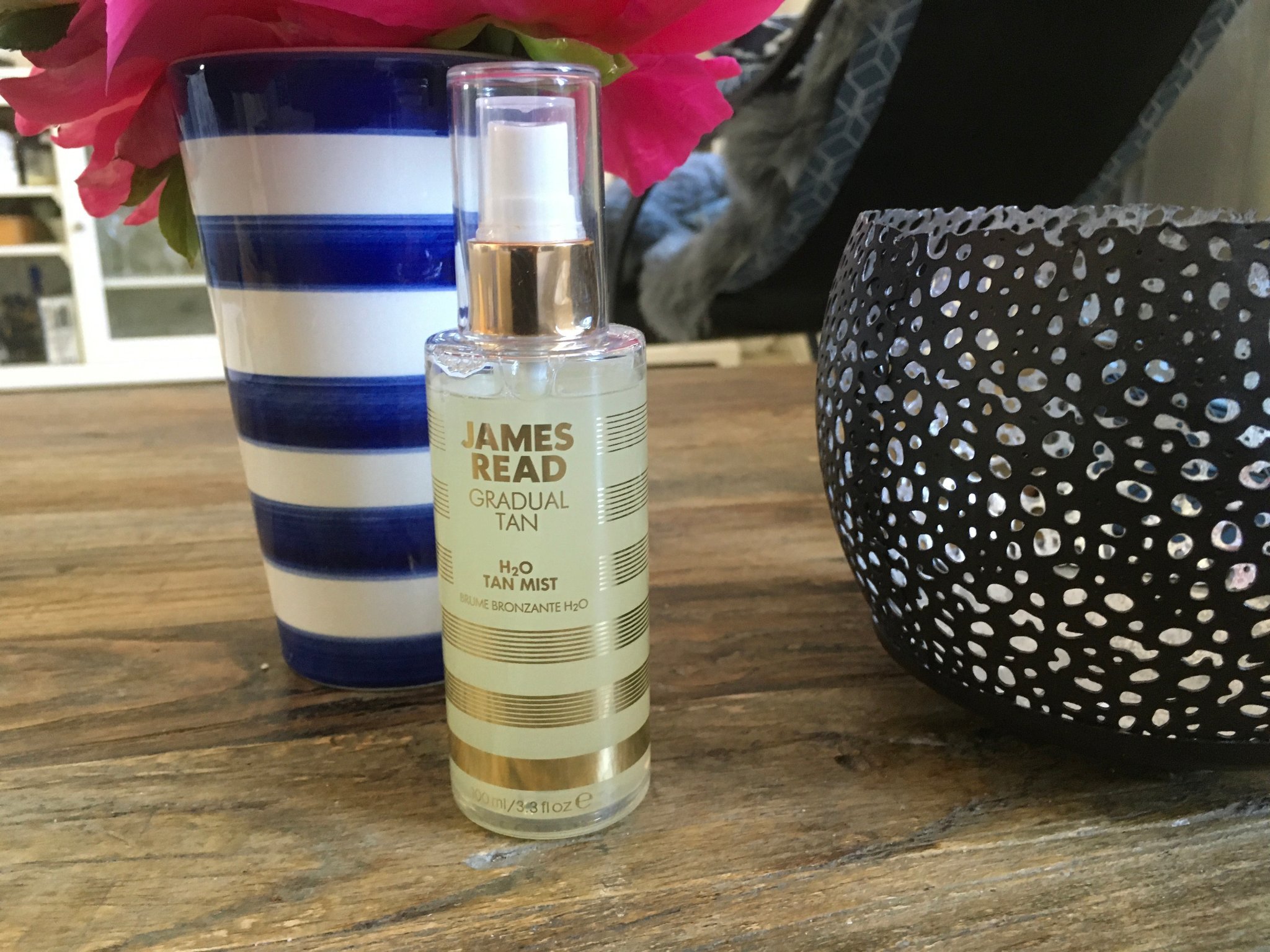 JAMES READ Gradual Tan, H2O tan mist, bus, brun.. (403763018 H2O Tan Mist 100ml brun utan sol från James Read Parfym.se