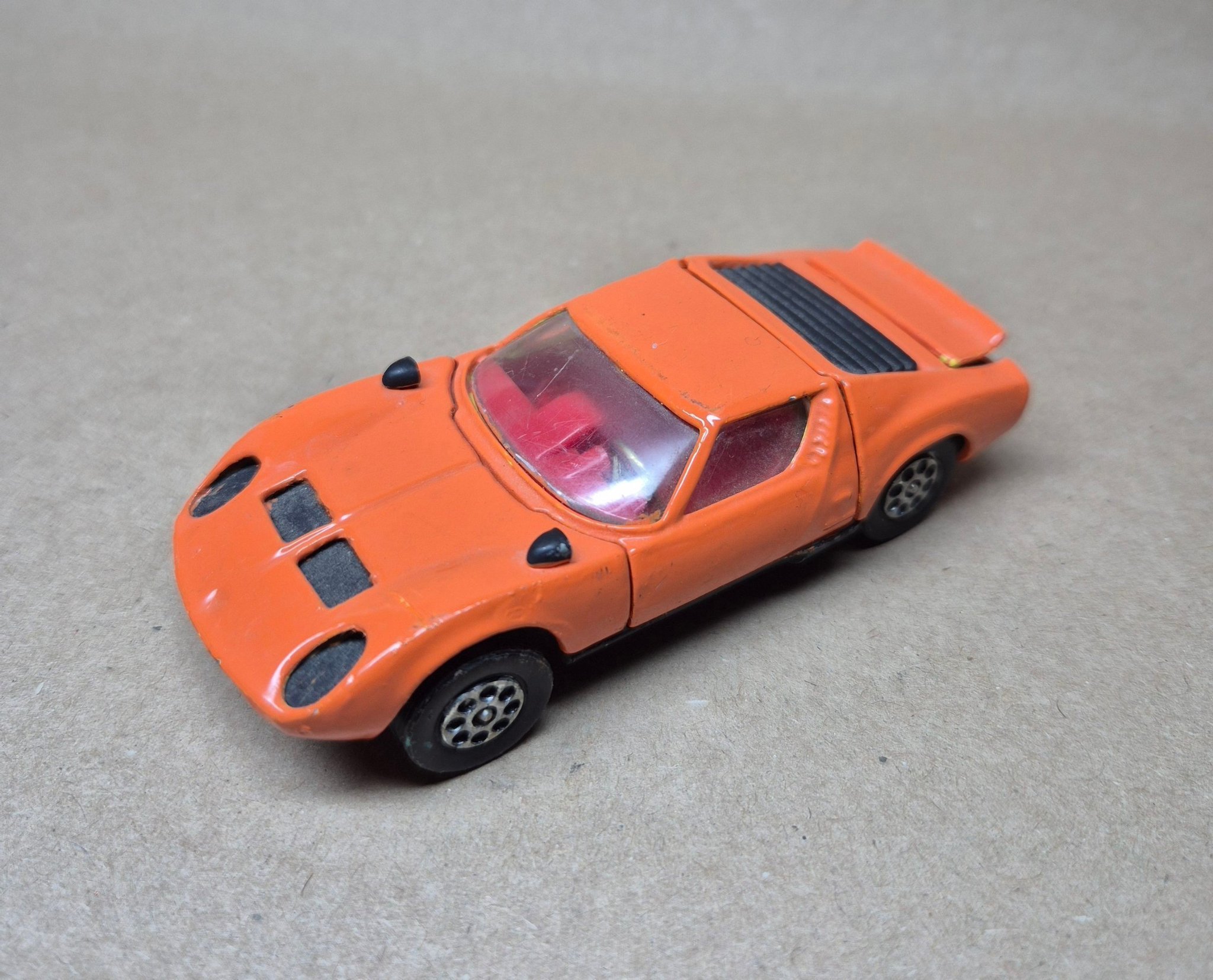 Vintage Lamborghini Miura P400 Köp från axion på Tradera