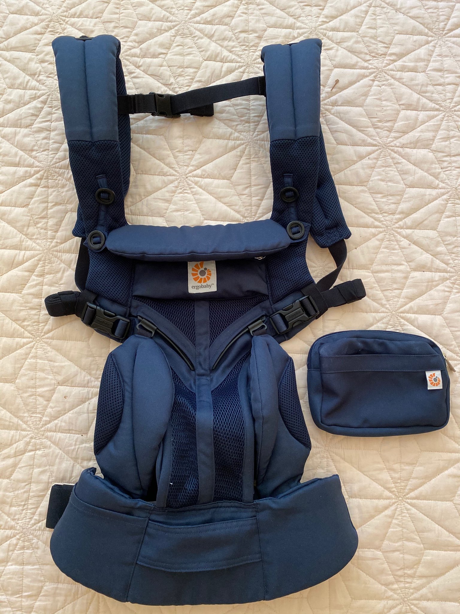 Ergobaby Omni 360 Bärsele Cool Air, Midnatssblå