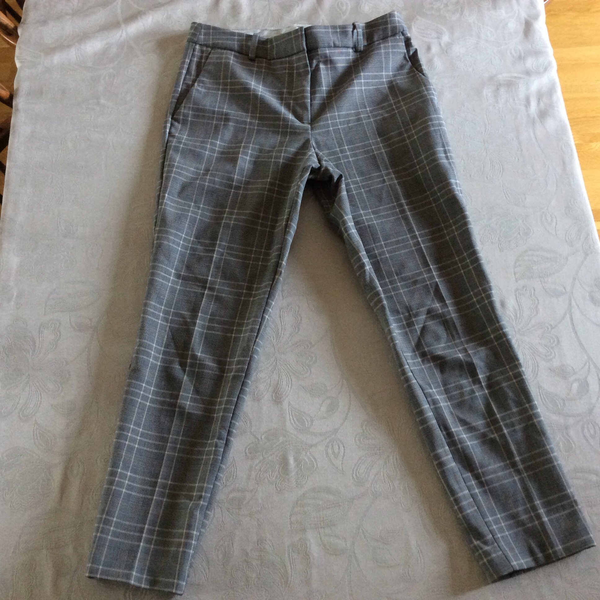Byxa dam från H&M storlek EUR 40