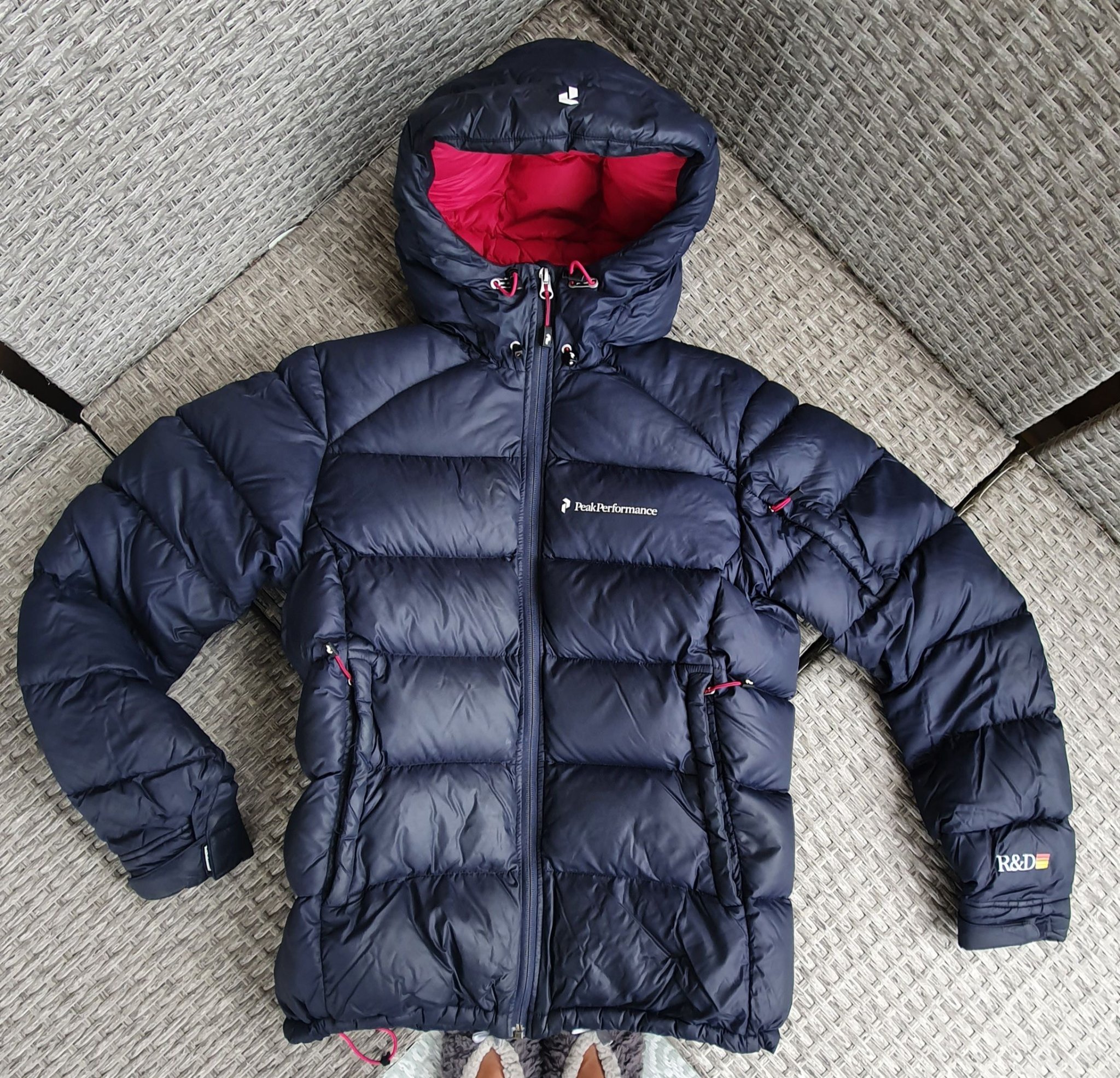 Peak Performance Frost Down dunjacka Mörkblå S Jacka Vinterjacka Peak Performance Frost Down dunjacka Mörkblå S Jacka Vinterjacka