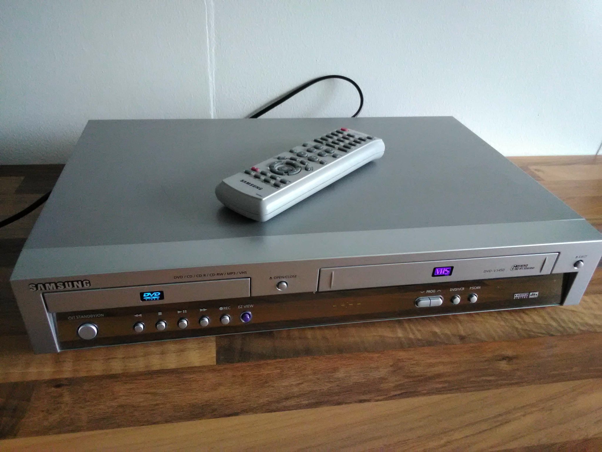 Combo DVD / VHS spelare, Samsung DVDV5450 (349407667) ᐈ Köp på Tradera