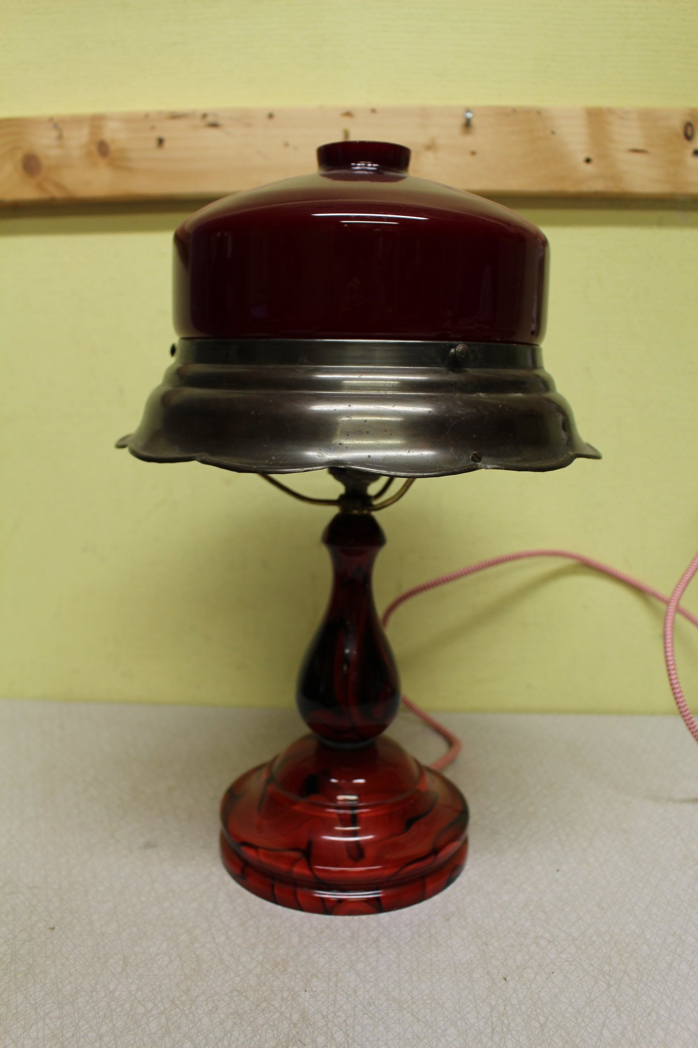 art deco bordslampa ny el i gammal stil fot i glas fint skick h42cm 1930tal art deco bordslampa ny el i gammal stil fot i glas fint skick h42cm 1930tal