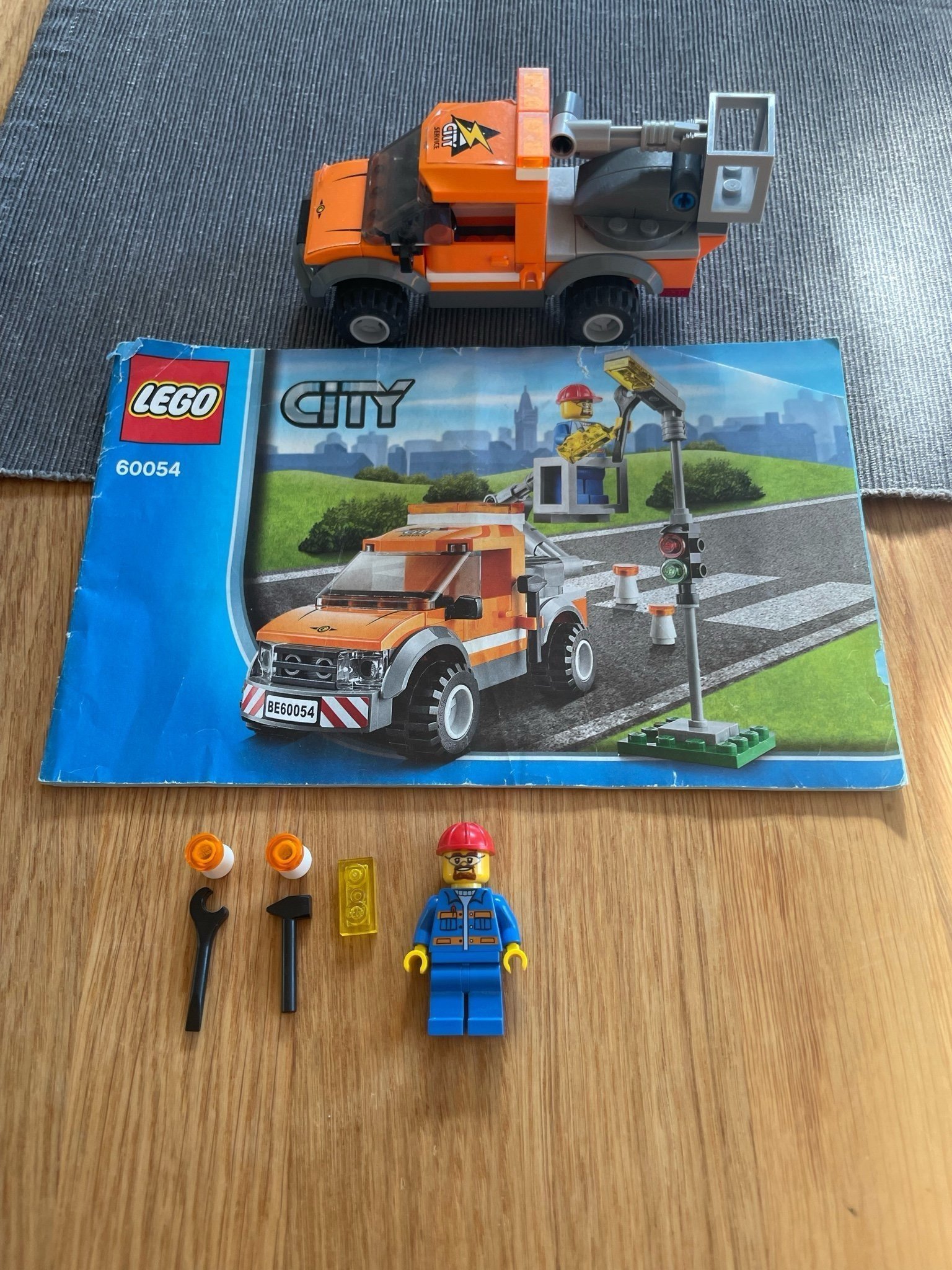 Se produkter som liknar Lego 60054 LEGO city bil på Tradera (635991726)