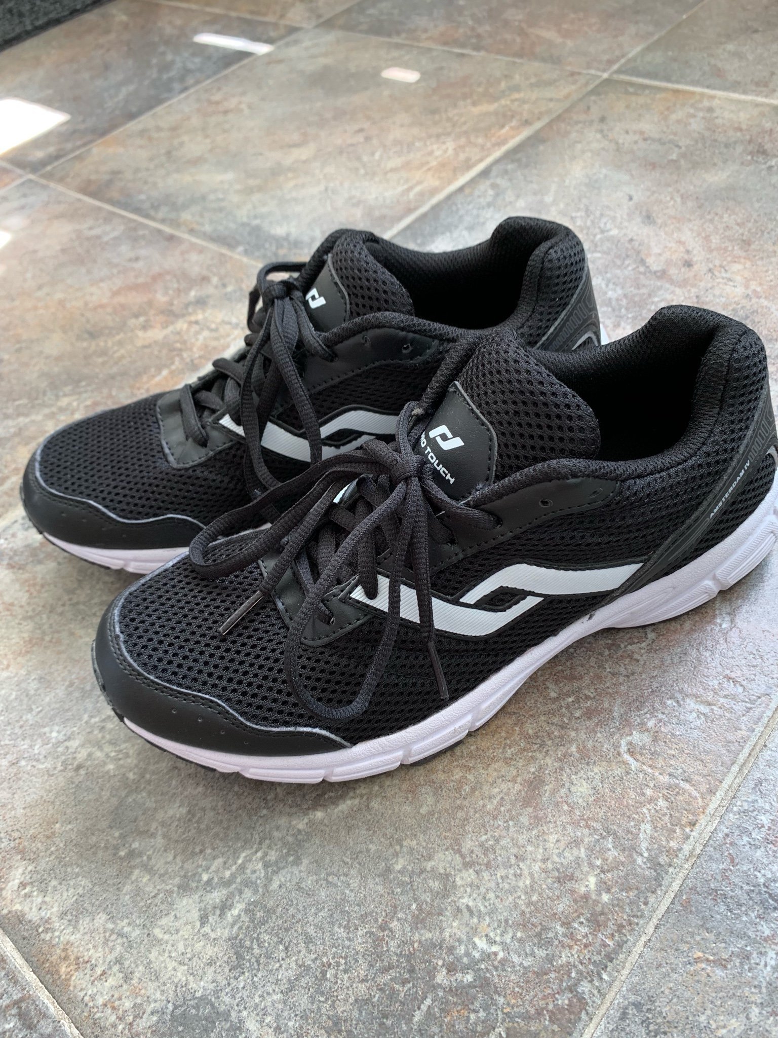 intersport adidas deerupt