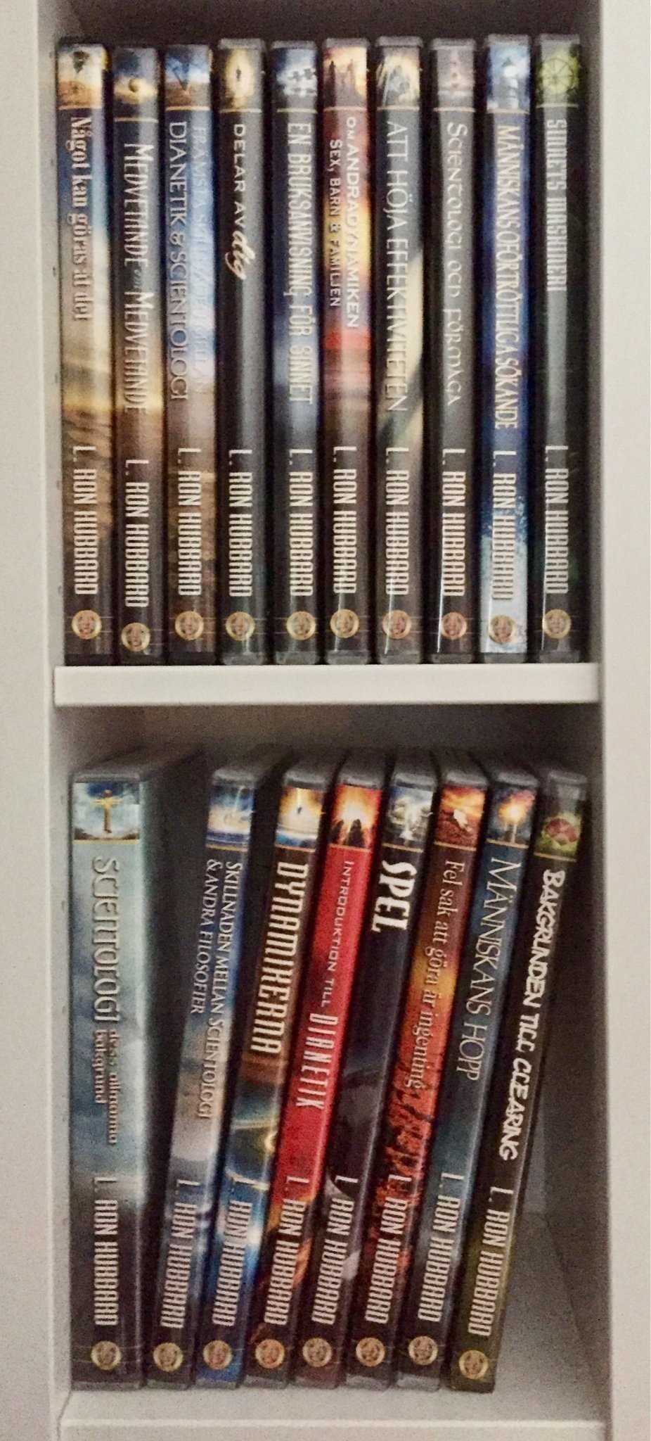 Paket med alla Dianetikens och Scientologins Klassikerföreläsningar på CD.