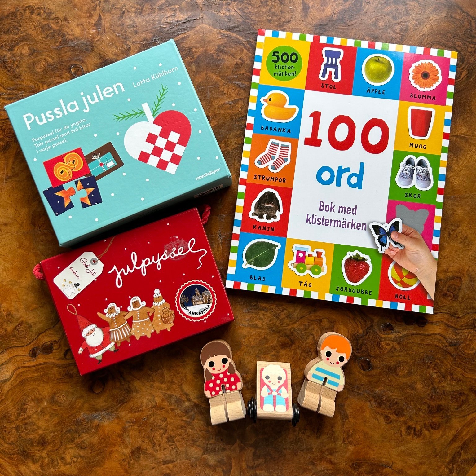 Paket för barn med julpyssel, pussel, ordbok & .. Köp på Tradera