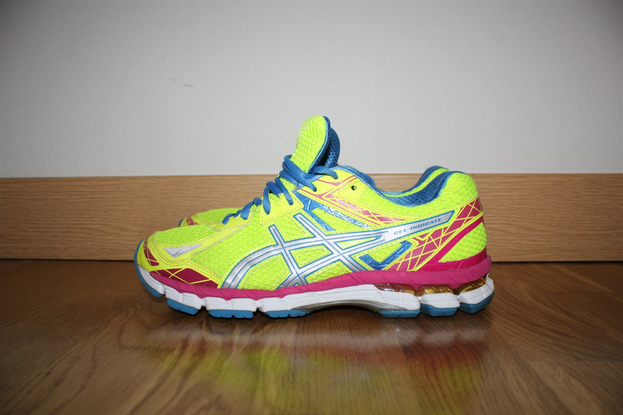 asics skor intersport asics skor intersport