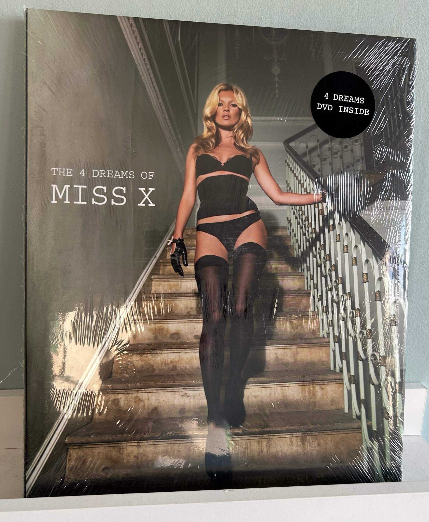 THE 4 DREAMS OF MISS X 写真集　kate moss The 4 Dreams of Miss X (2007)