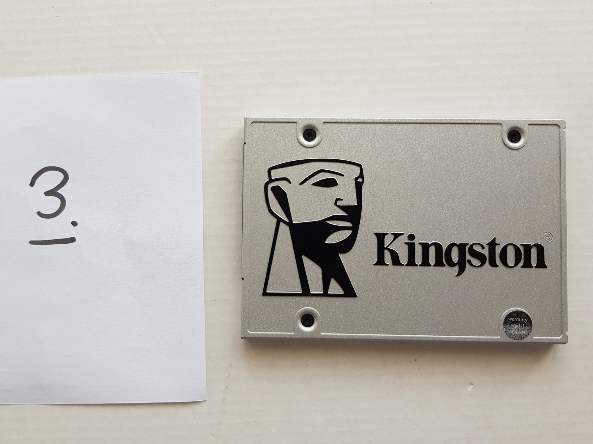 KINGSTON SUV400S37240G 240,0 GB (3) | Köp på Tradera (591658047)