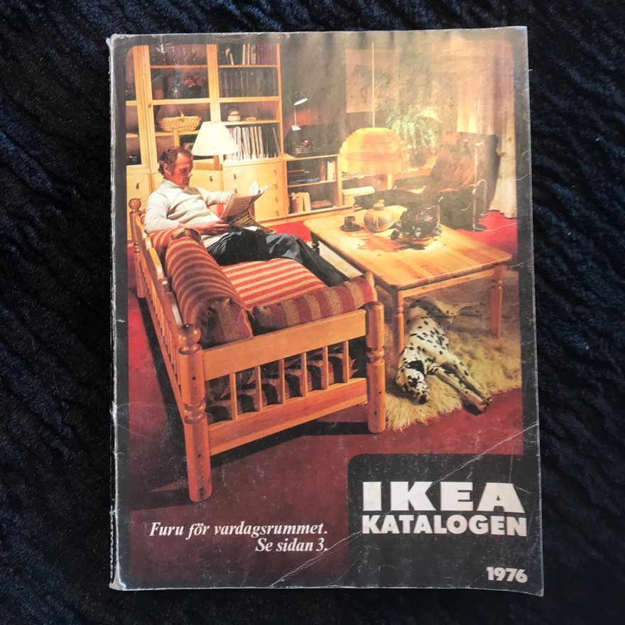 Ikea katalog 1976 möbler lampor retro soffa säng hylla bord nostalgi