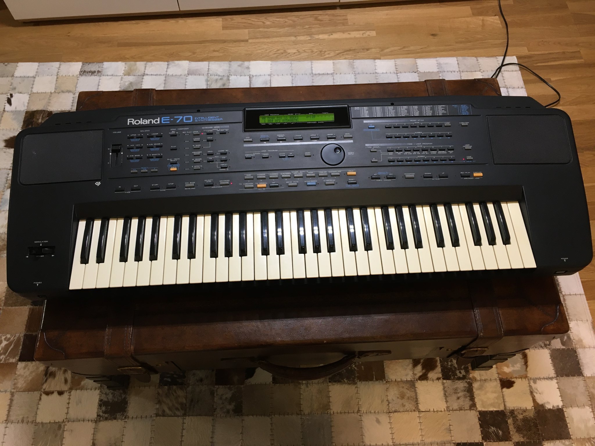 Roland E70 intelligent MIDI Synthesizer (419907638) ᐈ Köp på Tradera