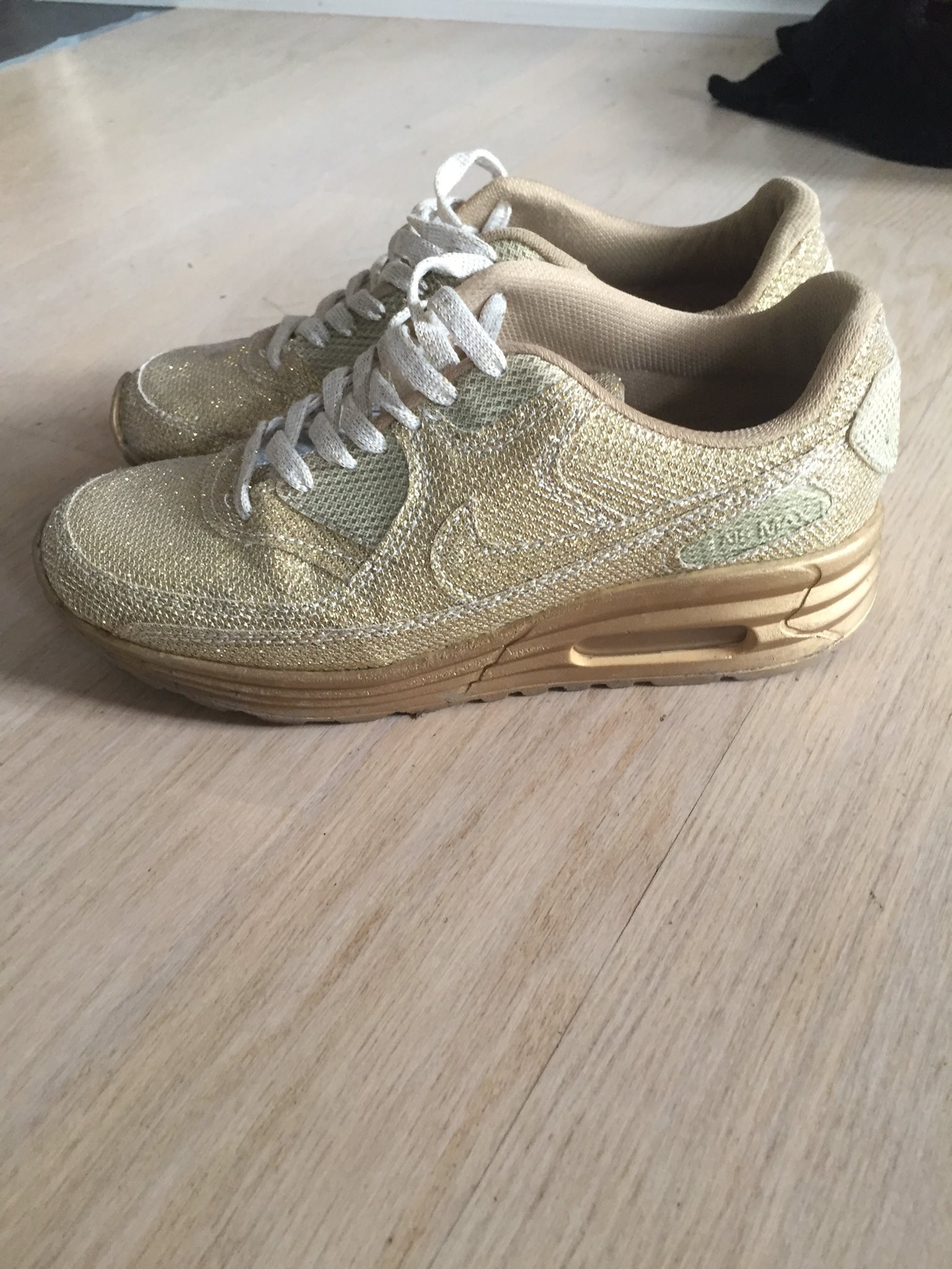 glittriga nike skor glittriga nike skor