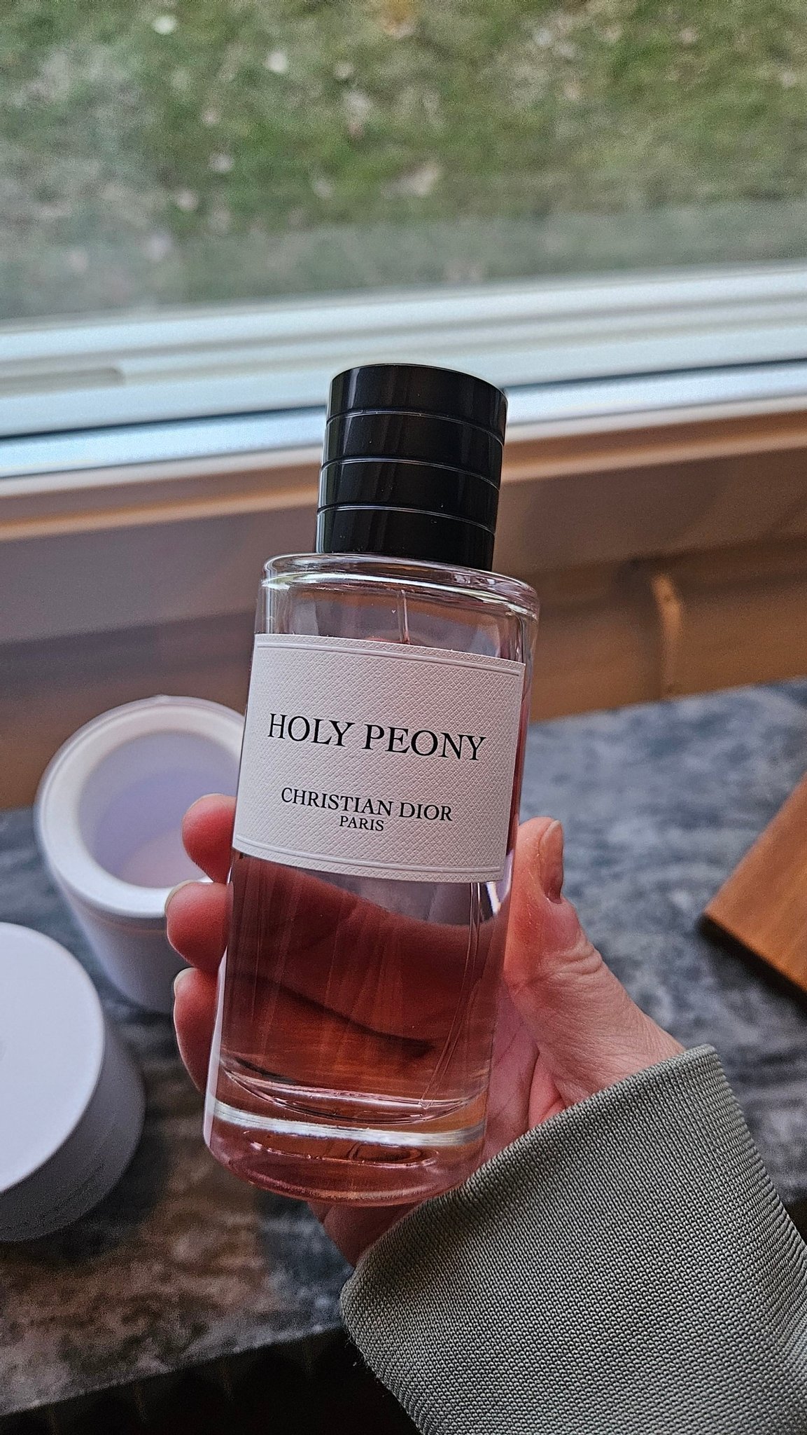 CHRISTIAN DIOR HOLY PEONY EAU DE PARFUM SPRAY WOMEN 8.4 Oz ⁄ 250