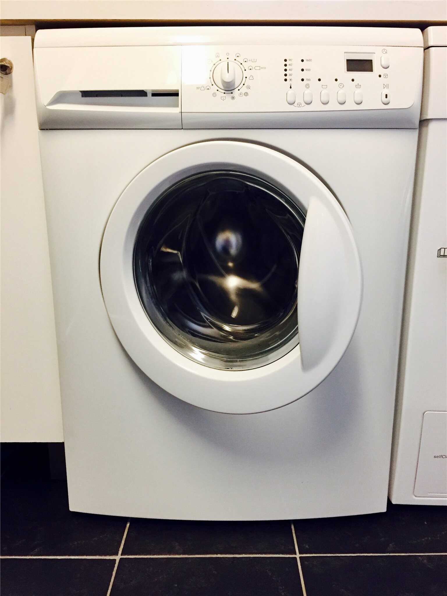 Gora Rent Tvattmaskin Med Diskmaskinstablett