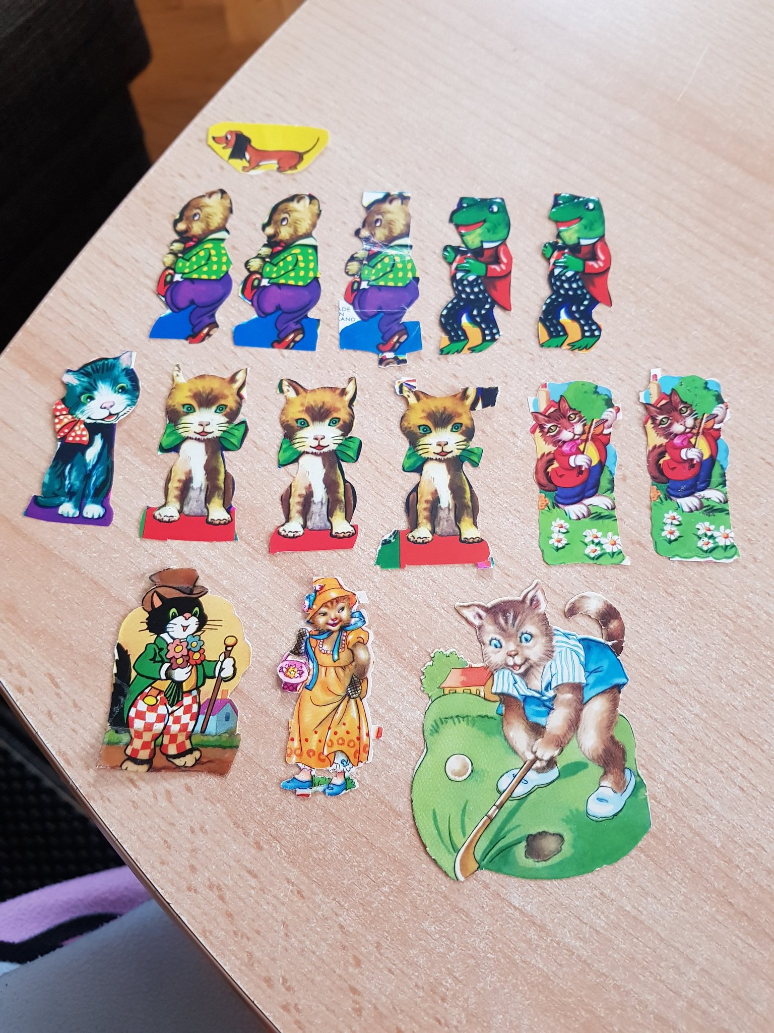 Se produkter som liknar Diverse tecknade figurer på Tradera (557572959)