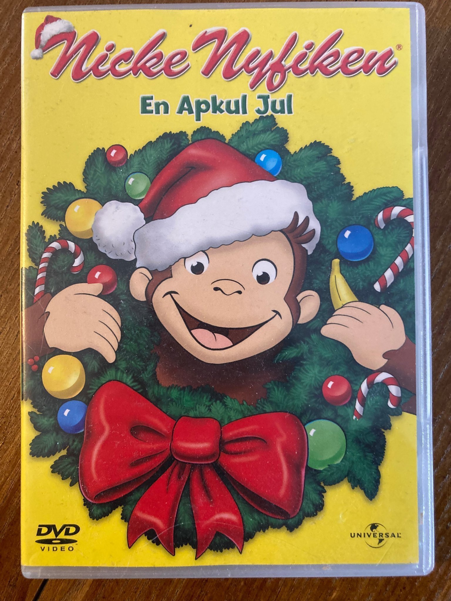 nicke nyfiken en apkul jul dvd Köp på Tradera (523131441)