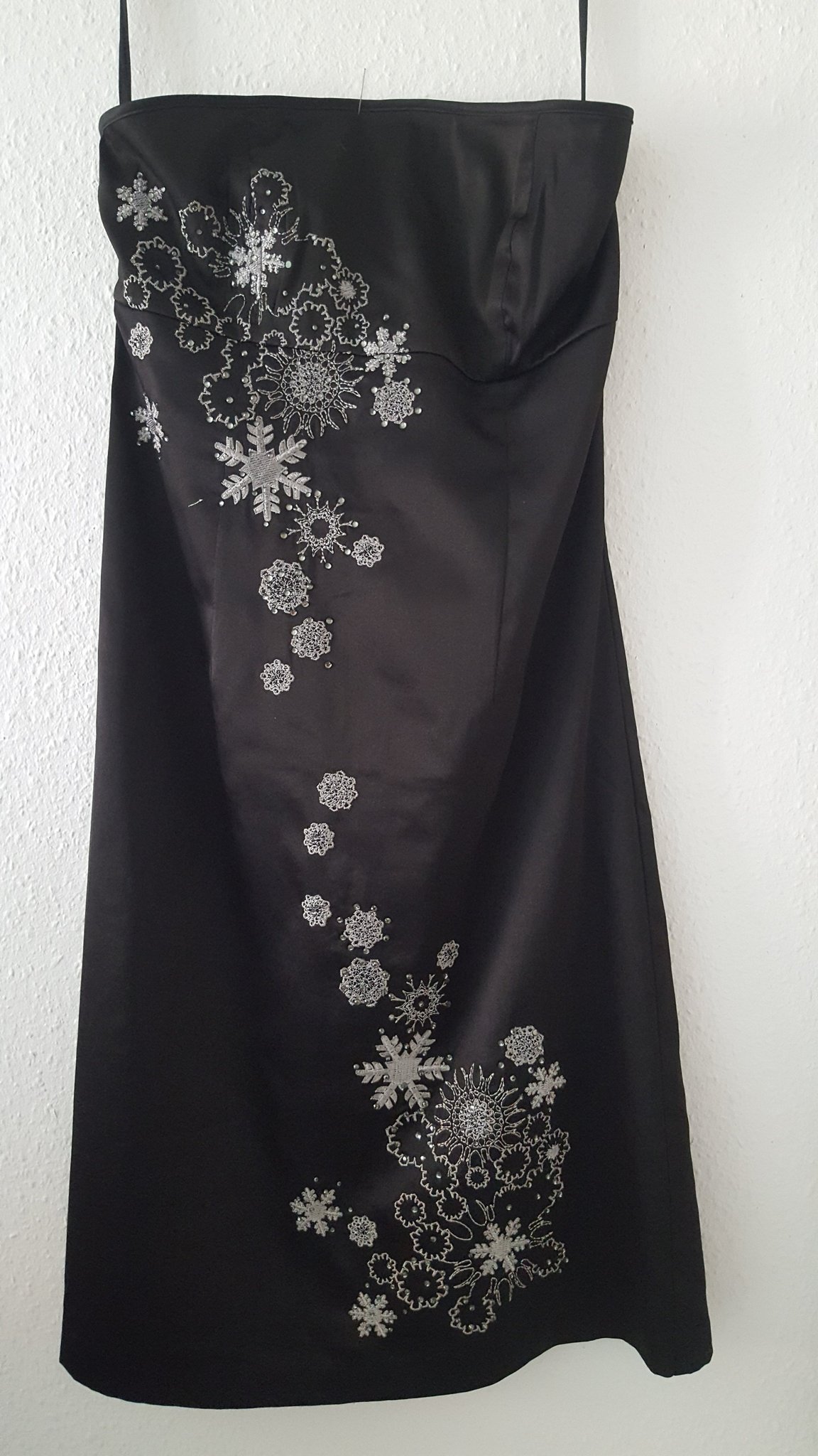 Jättesnygg festklänning VERO MODA, storlek 34-36