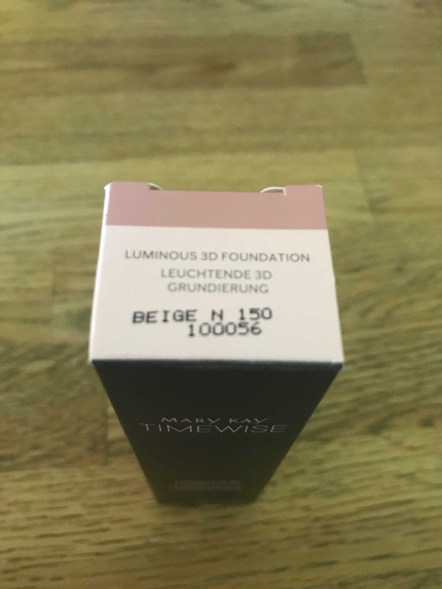Mary Kay 3D foundation Beige N150