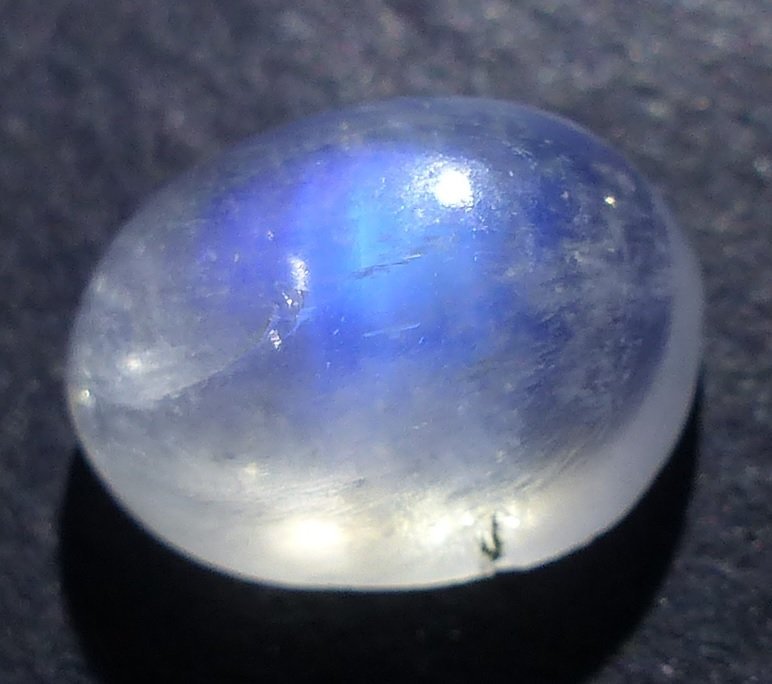 Regnbågs Månsten ädelsten slipad sten ct blått chakra new age healing ct moon